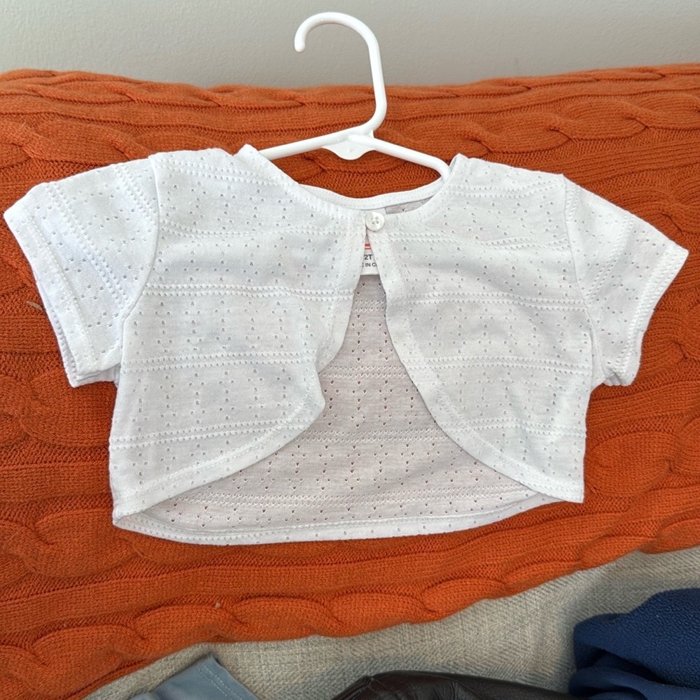 Wonder Nation White Eyelet Cropped Cardigan size 2T